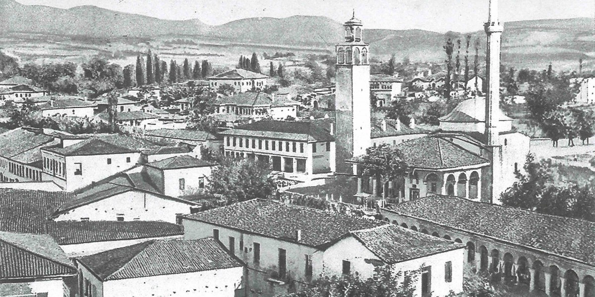 I cento anni di Tirana